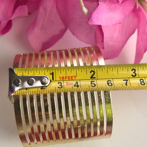 Bracelet Cuff Gold Fashion Costume Jewelry - Picture 7 of 7